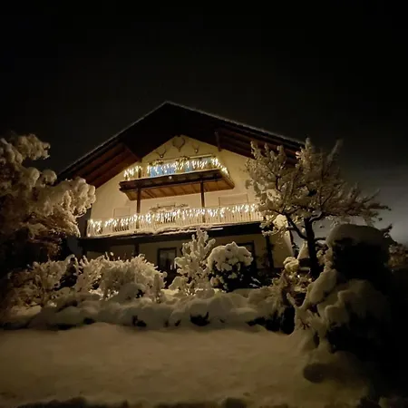 Hofgut Bergchalet Mirabell - Natururlaub Am Bodensee * 腓特烈港